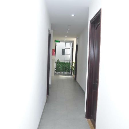Thuy Tien Hotel Куинён Экстерьер фото