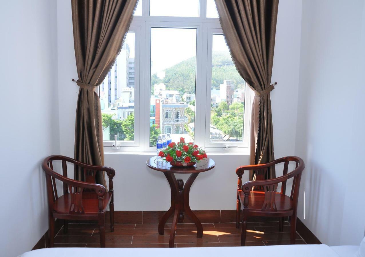 Thuy Tien Hotel Куинён Экстерьер фото